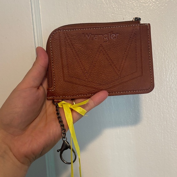 Wrangler Tan and Cream Geometric Women's Wallet - Picture 3 of 6